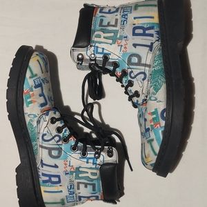 Yes We Vibe Boots Free Spirit men's 7 women's 8.5